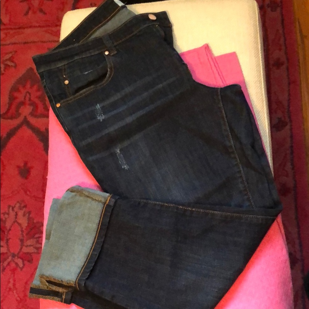 Caslon Distressed Boyfriend Jeans